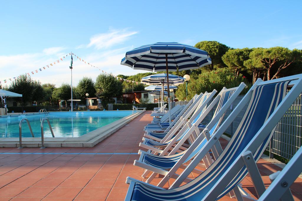 Iron Gate Marina3B Hotel Sarzana Ngoại thất bức ảnh