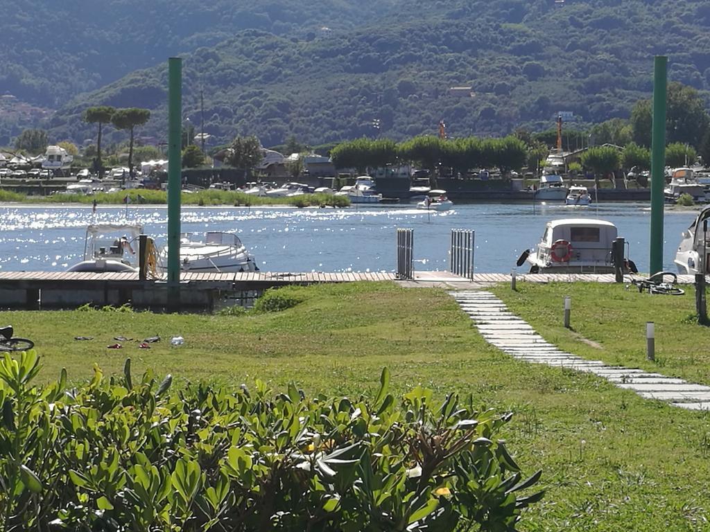 Iron Gate Marina3B Hotel Sarzana Ngoại thất bức ảnh