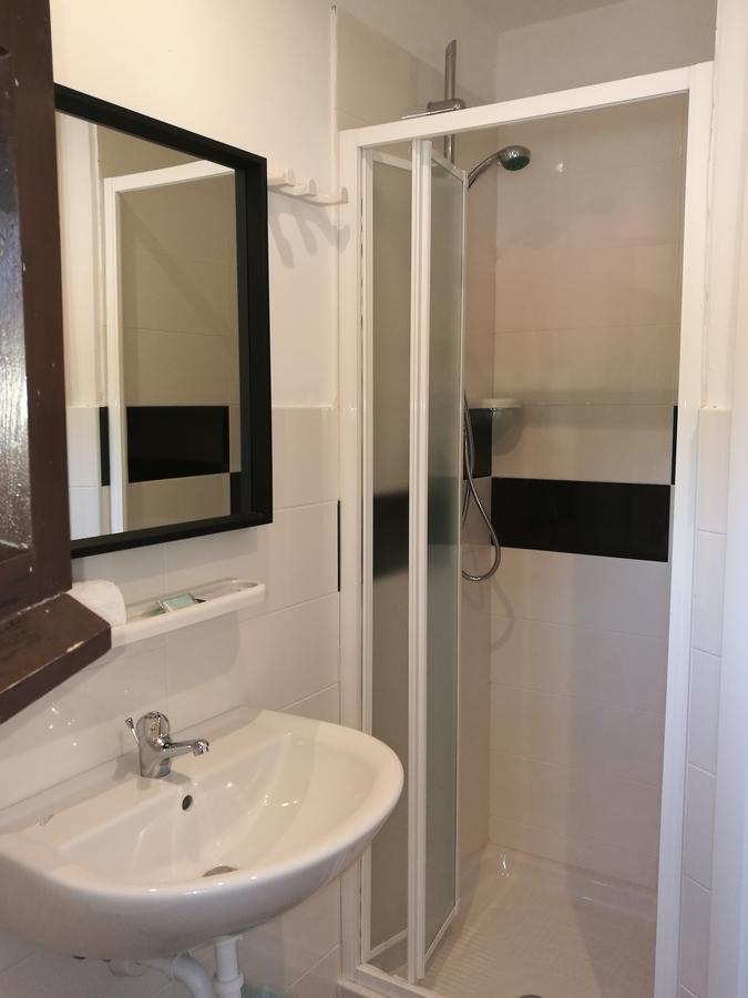 Iron Gate Marina3B Hotel Sarzana Ngoại thất bức ảnh